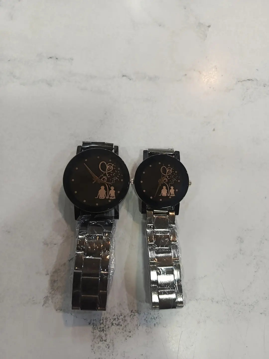 Unisex Movement: Quartz, Water Resistant Watch Pack Of 1