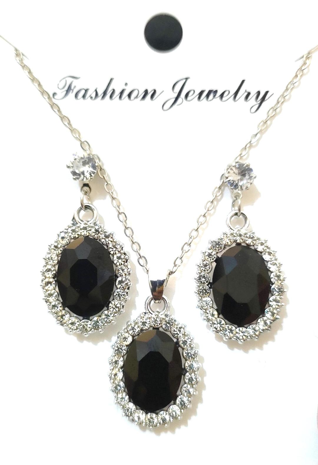 Red Gemstone Pendant Set for Women, 3 Pcs, Silver, Vintage Elegant Design